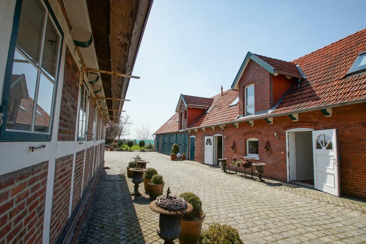 Ferienwohnungen Auf Dem Carlshof In Jork - Altes Land Luaran gambar